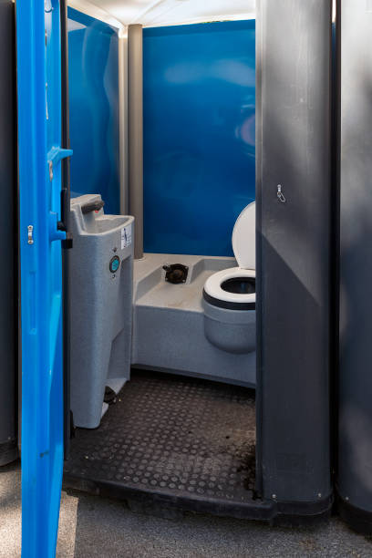 Best Portable restroom trailer rental  in Governors Village, NC